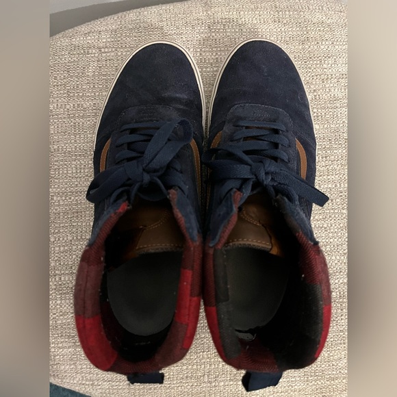 Vans Plaid Sk8-Hi MTE-1 Shoe with Scotchguard - Picture 3 of 6